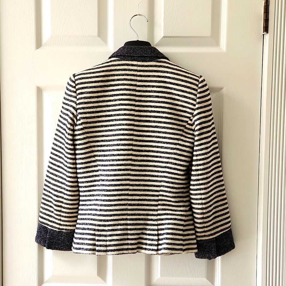 Jacket - Picture 2 of 4